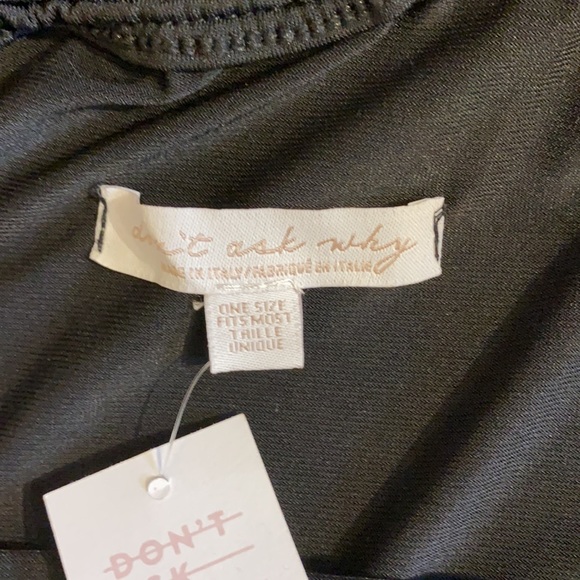 Sexy off the shoulders black dress! NWT - Picture 6 of 7